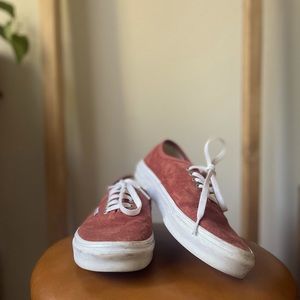 Vans Classic Terracotta suede Size 7